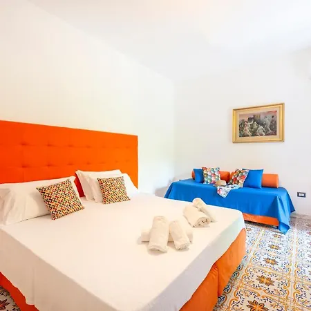 Yourhome - Casa Vittoria מטה